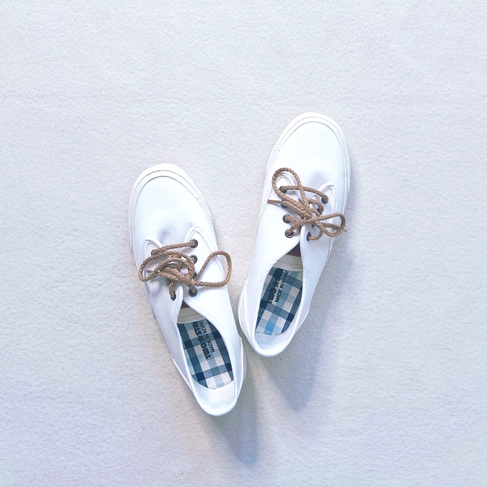 Two Star White Minimalist Sneakers Tan Laces Blue Plaid Insole Trainer Shoes 7